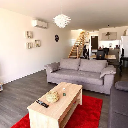 Cosy Dans T3 Duplex N2 住宿加早餐酒店 *